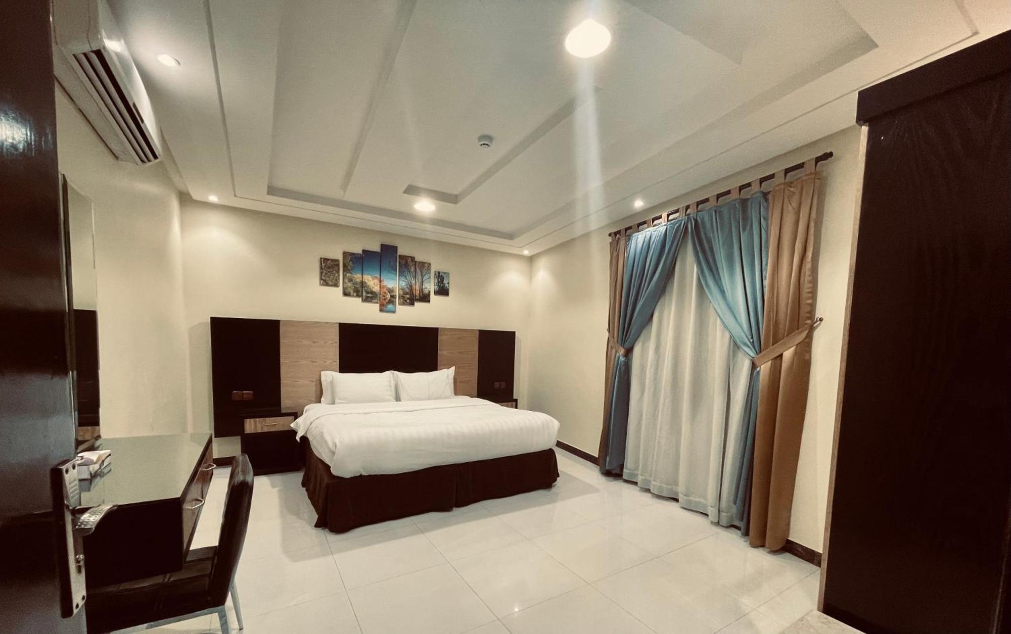 Tulip Al Rawdah Aparthotel Riad Exterior foto